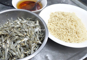 小魚(yú)干怎么炒好吃？蜜汁小魚(yú)干的做法