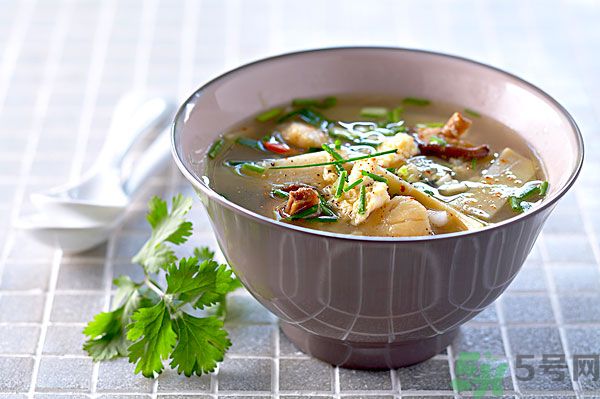 春天吃什么食物排肝毒？排肝毒吃什么最好？