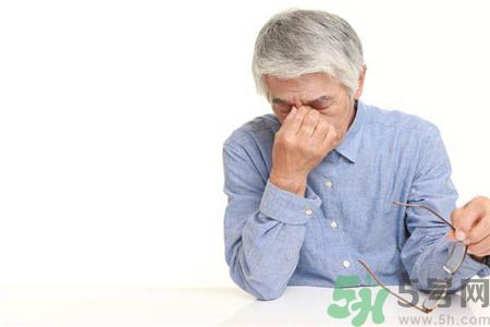 白內(nèi)障可以治愈嗎？白內(nèi)障癥狀有哪些？