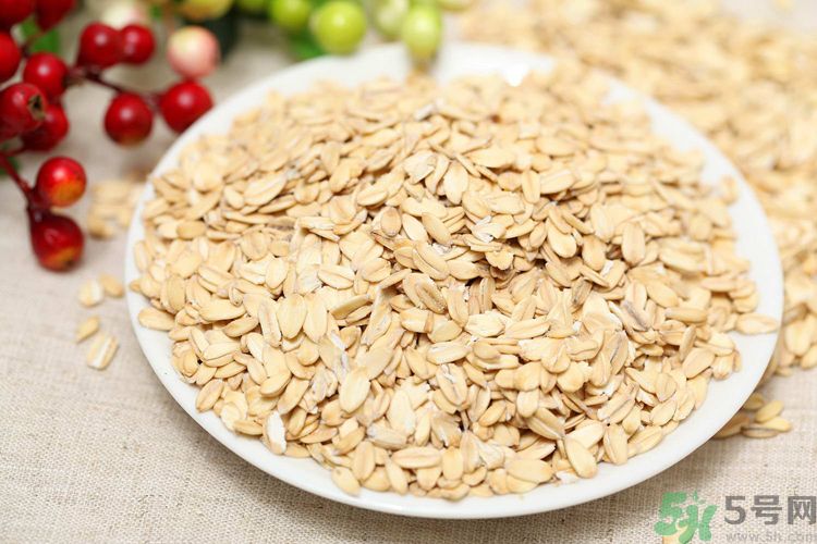 紅糖可以和燕麥一起吃嗎？燕麥片和紅糖吃起來(lái)什么好處？