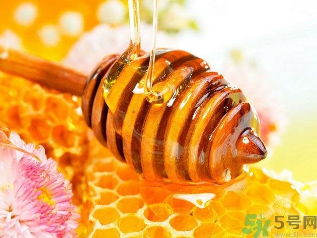 寶寶能吃蜂蜜嗎？怎么給寶寶吃蜂蜜才好？