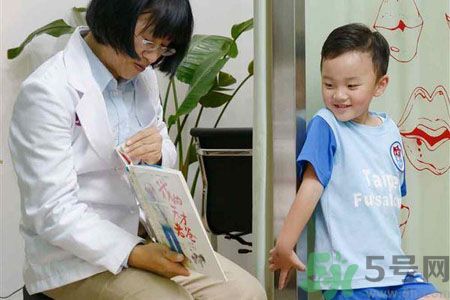 口吃是結(jié)巴嗎？口吃怎么辦能矯正嗎？