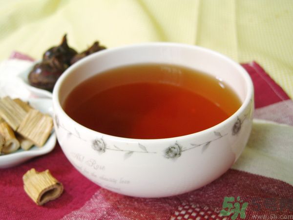 早上起床惡心想吐是怎么回事？起床惡心怎么辦？