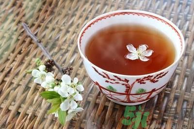 春天喝紅茶好不好？春天喝紅茶還是喝綠茶好呢？