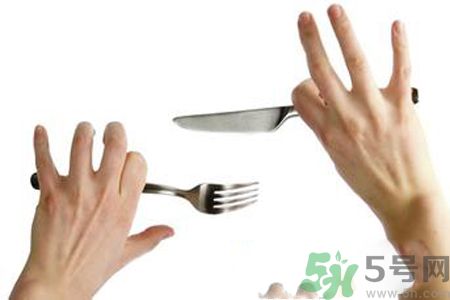 吃西餐刀叉怎么拿？吃西餐的正確方法是什么？