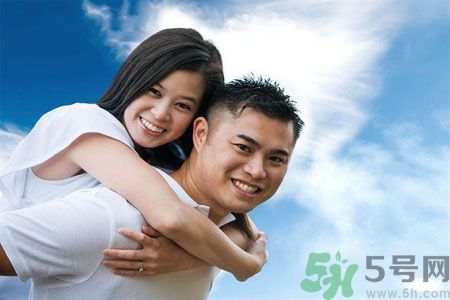 夫妻為錢傷了感情怎么辦？化解夫妻吵架的有效方法