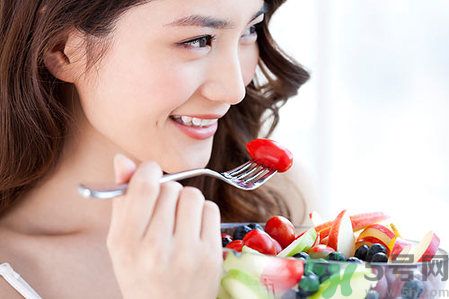 剖腹產(chǎn)后能吃蘋果嗎？剖腹產(chǎn)后能吃什么水果？