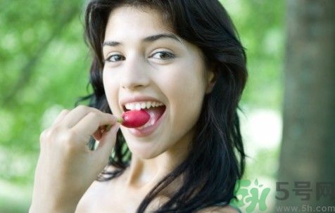 剖腹產(chǎn)后能吃蘋果嗎？剖腹產(chǎn)后能吃什么水果？