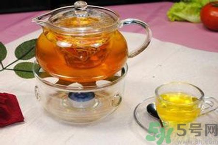 枸杞泡水有什么害處？枸杞泡水喝有什么好處？