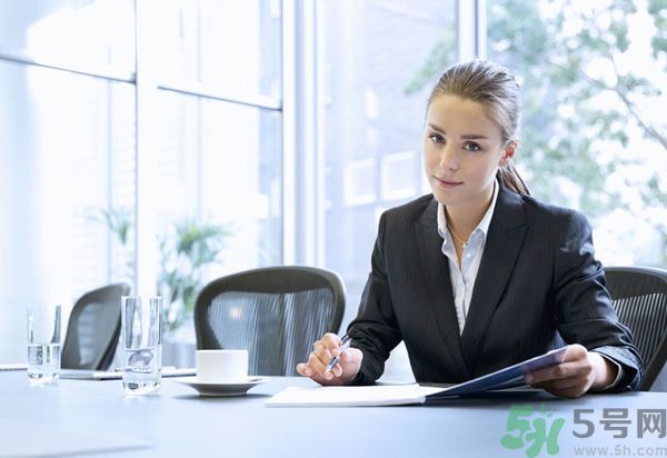 職場新人不能有的心理是什么？職場中新人應該注意些什么呢?