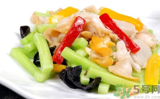 吃剩菜有危害嗎？什么類剩菜不能吃呢？