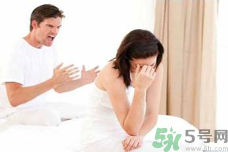 男人劈腿的表現(xiàn)有哪些？怎么判斷一個男人是否劈腿？
