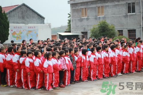 全國幾大經(jīng)典校服 總有一款你穿過嗎？