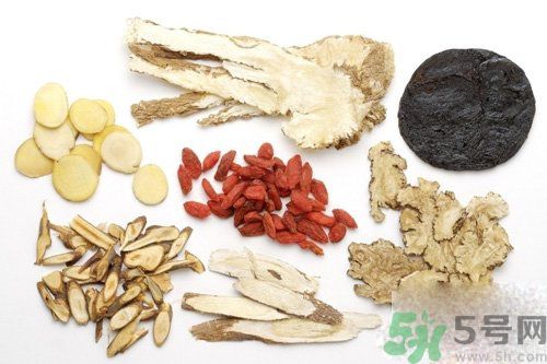 月經(jīng)量少怎么調(diào)理？月經(jīng)量少是什么原因？