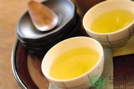 牙齒發(fā)黃怎么辦？牙齒怎么變白？