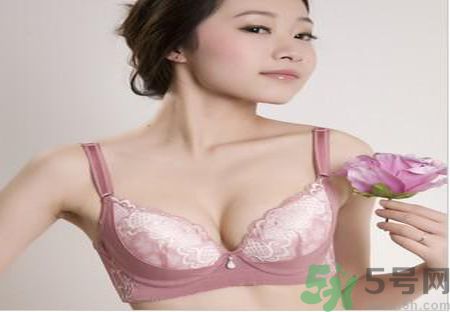 什么內(nèi)衣聚攏效果好？什么內(nèi)衣穿著舒服？