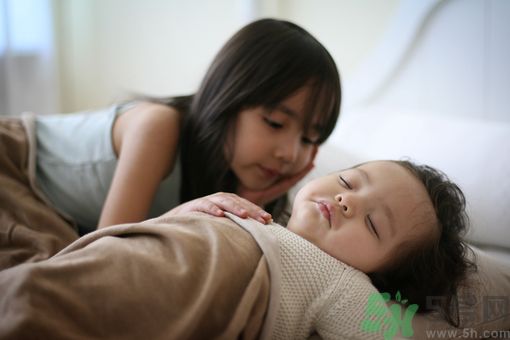 睡覺能戴手表嗎？睡覺不能帶的東西有哪些？