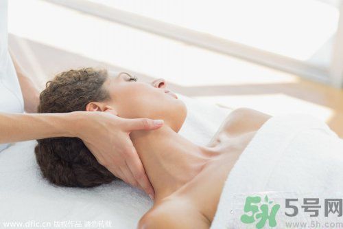 落枕了怎么辦？落枕了什么方法最有效？