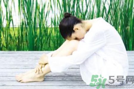 月經(jīng)有血塊是怎么回事？月經(jīng)有血塊怎么調(diào)理？