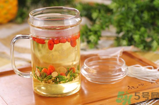 眼睛干澀怎么辦？眼睛干澀吃什么好？