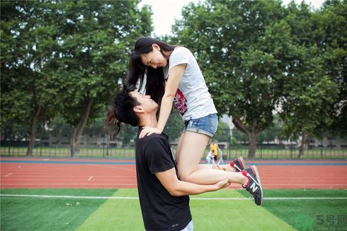 情侶最萌身高差是多少？女生多高最好？