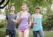 跑步前怎么熱身？跑步前拉抻運動圖解？