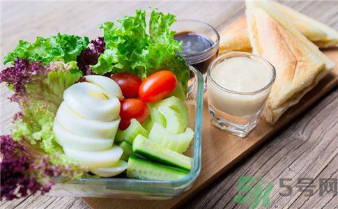 吃什么食物容易得腎結(jié)石？腎結(jié)石不能吃什么？