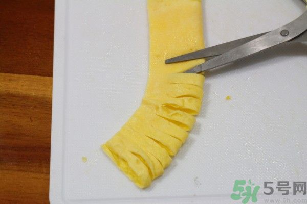 蘆筍開花了還可以吃嗎？蘆筍尾部開花能吃嗎？