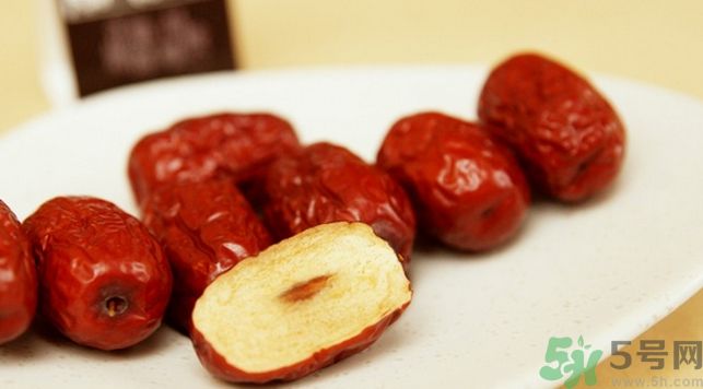 高血脂可以吃核桃嗎？高血脂可以吃紅棗嗎？