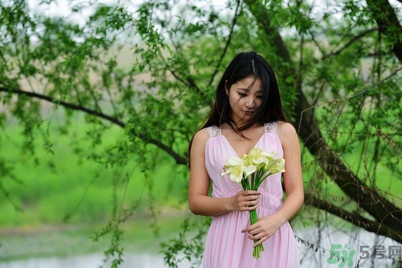 清明踏青穿什么衣服？清明踏青要注意什么？
