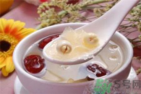 補(bǔ)血的湯有哪些？補(bǔ)血的湯怎么做？