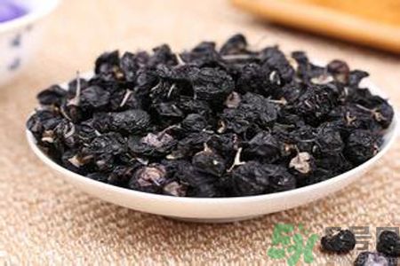黑枸杞有什么功效？黑枸杞的好處有哪些？