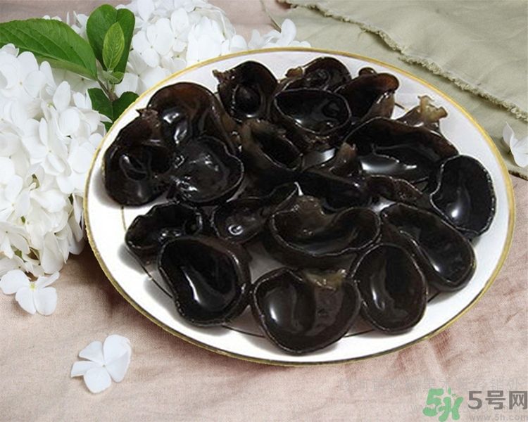 多吃黑木耳有什么好處？黑木耳可以排毒嗎？