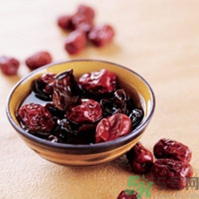 黑木耳可以治便秘嗎？黑木耳有什么食療的方法？