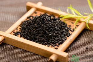 黑芝麻怎么吃可以治白發(fā)？黑芝麻真的能治白頭發(fā)？