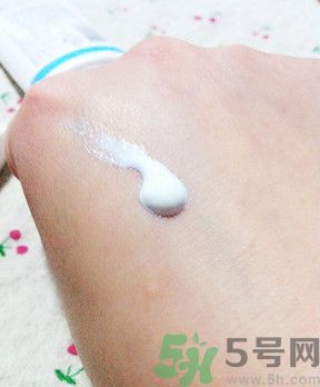 apieu防曬霜怎么樣？apieu防曬霜好用嗎？