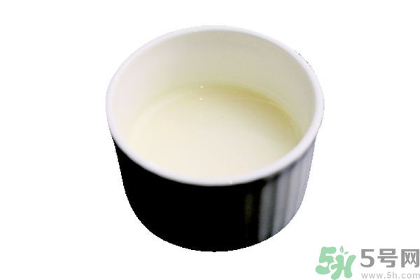 牛奶過(guò)期了還能怎么利用？牛奶能去魚腥味嗎？