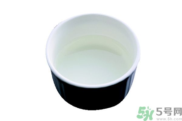 牛奶過(guò)期了還能怎么利用？牛奶能去魚腥味嗎？