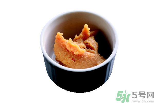 牛奶過(guò)期了還能怎么利用？牛奶能去魚腥味嗎？