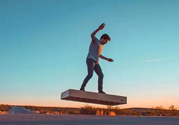Hoverboard懸浮滑板國內(nèi)多少錢？懸浮滑板在哪可以買？