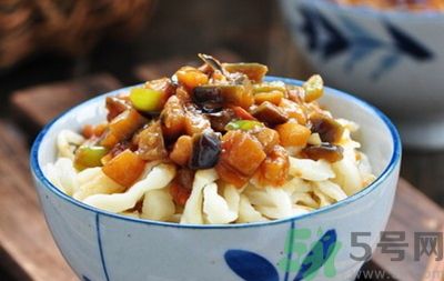 茄子肉丁打鹵面怎么做？茄子肉丁打鹵面好吃嗎？