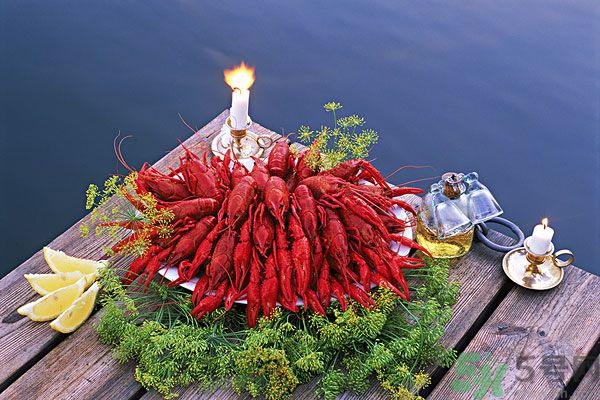 油燜大蝦為什么肉散了？油燜大蝦怎么做肉不散？