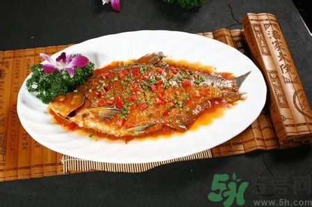武昌魚是鳊魚嗎？武昌魚和鳊魚區(qū)別哪個(gè)好吃？