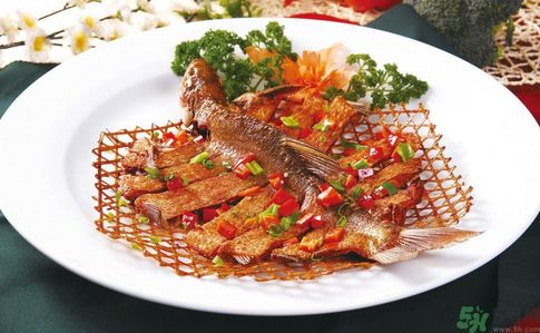武昌魚是鳊魚嗎？武昌魚和鳊魚區(qū)別哪個(gè)好吃？