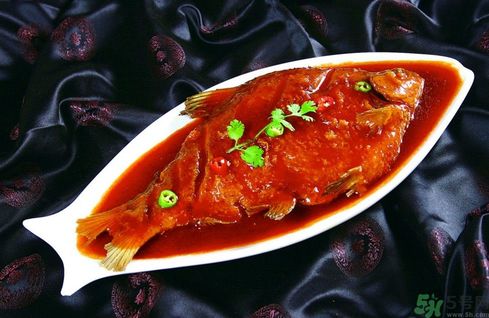 武昌魚是鳊魚嗎？武昌魚和鳊魚區(qū)別哪個(gè)好吃？
