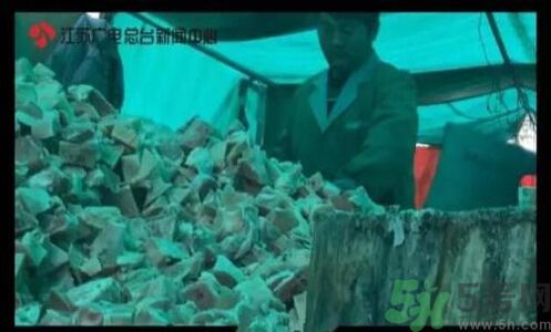 黃燜雞米飯被曝用僵尸肉是怎么回事？什么是僵尸肉？
