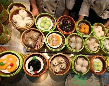 早餐吃面還是包子比較好？早餐吃包子和面健康嗎？