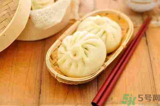 早餐吃面還是包子比較好？早餐吃包子和面健康嗎？