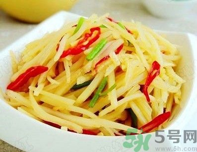 土豆皮變綠還可以吃？土豆發(fā)青吃了會(huì)中毒嗎？