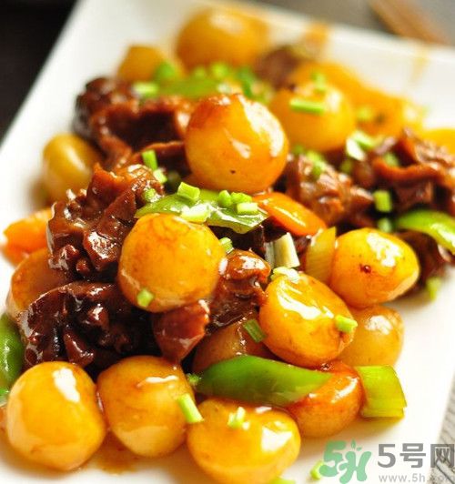 土豆皮變綠還可以吃？土豆發(fā)青吃了會(huì)中毒嗎？